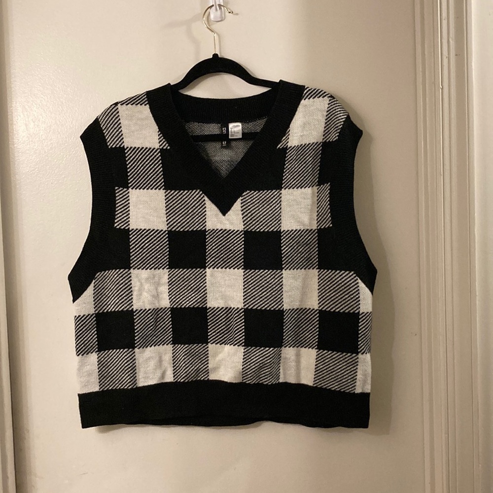 H&M Divided cropped sweater vest